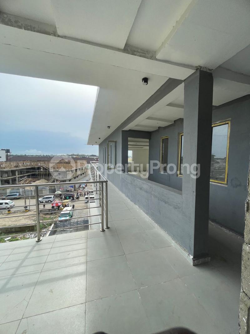 Commercial Property for rent 2nd Toll Gate, Lekki Phase 2 Lekki Lagos