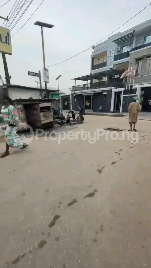 Land for sale Awoyokun Onipanu Shomolu Lagos
