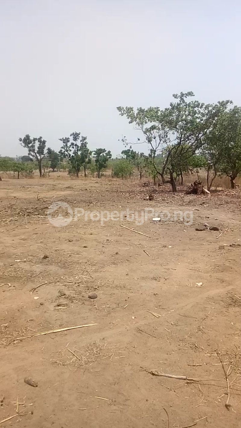 Land in Lugbe Abuja Land for sale in lugbe Land in lugbe