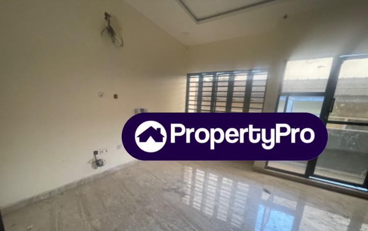 4 bedroom House for sale Surulere, Surulere Lagos