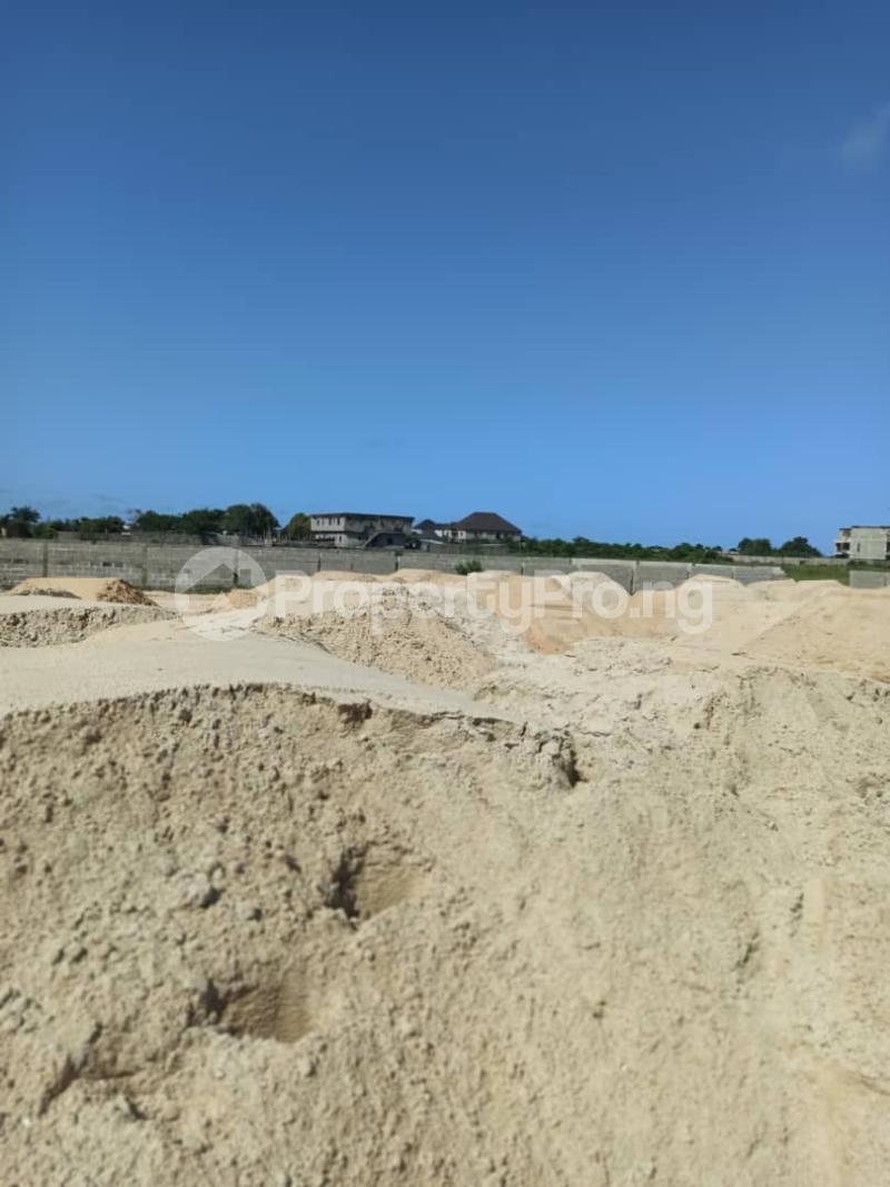 Land for sale Off Orchid Hotel Road, Lekki Lagos. Lekki Lagos