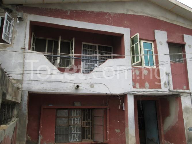 2 bedroom Flat / Apartment for rent Ayinke Street Oshodi Expressway Oshodi Lagos