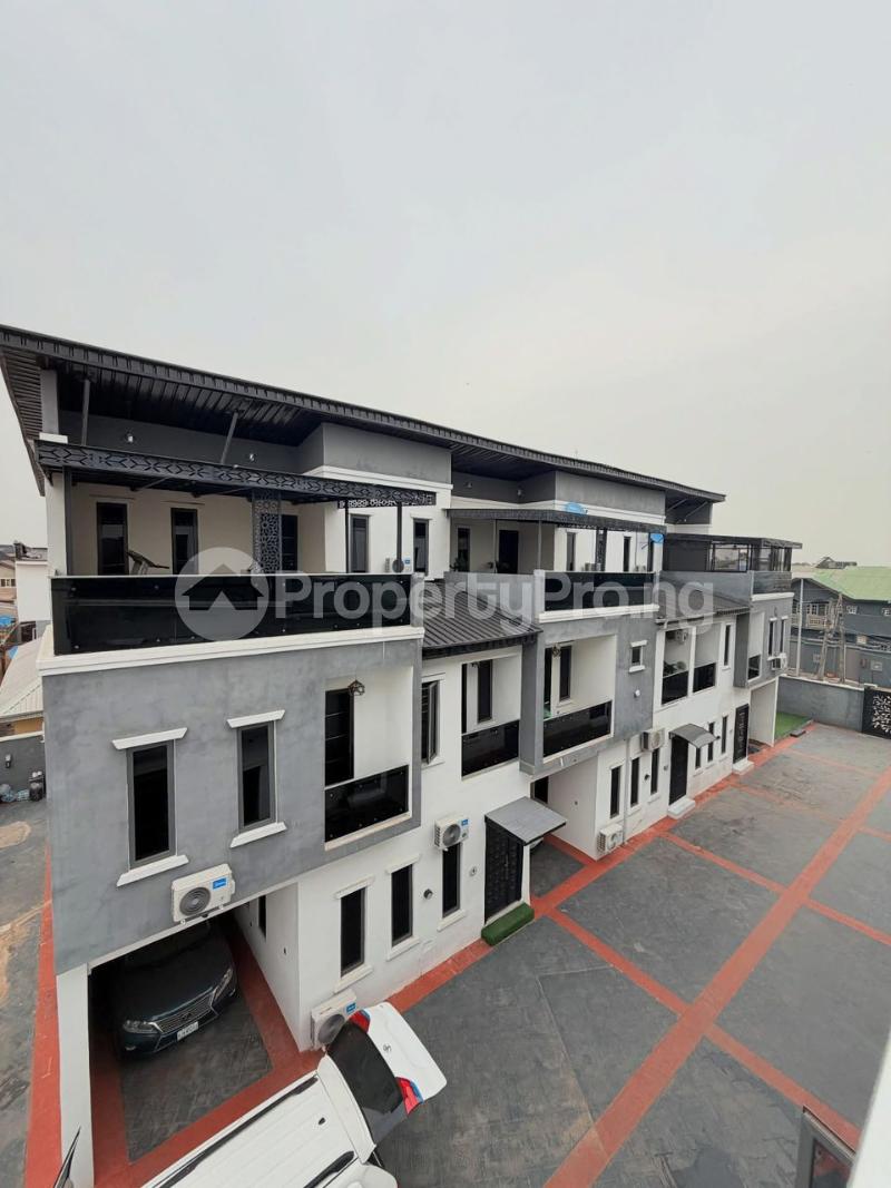 4 bedroom House for sale Magodo Gra Phase 1 Ojodu Lagos