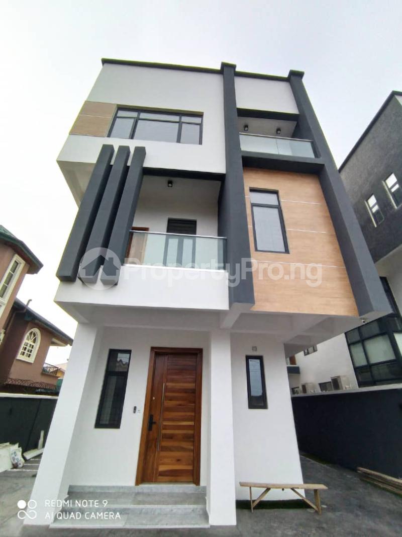 5 bedroom House for sale Lekki Lagos