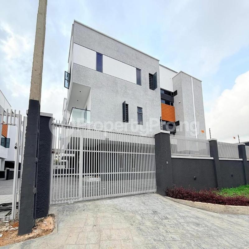 4 bedroom House for sale Adeniyi Jones Ikeja Lagos