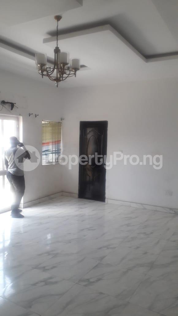 3 bedroom Flat / Apartment for rent Alagomeji Yaba Lagos