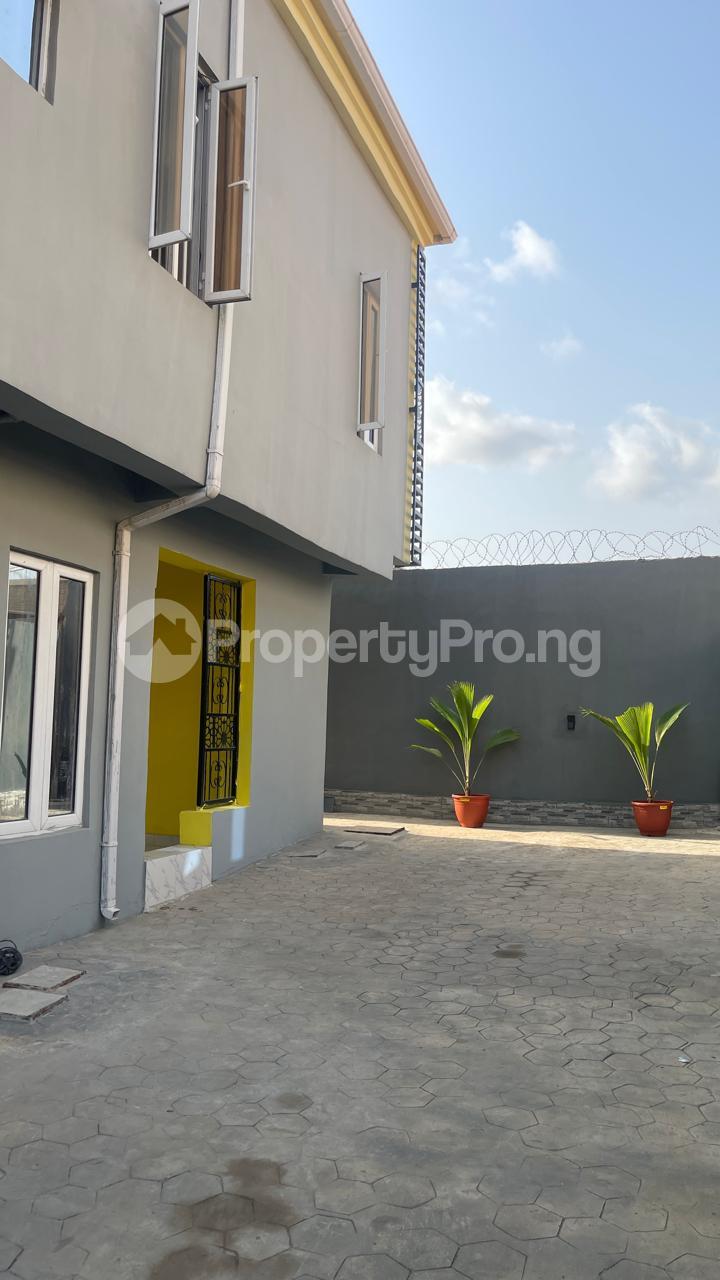4 bedroom House for sale Shangisha Magodo Kosofe/Ikosi Lagos