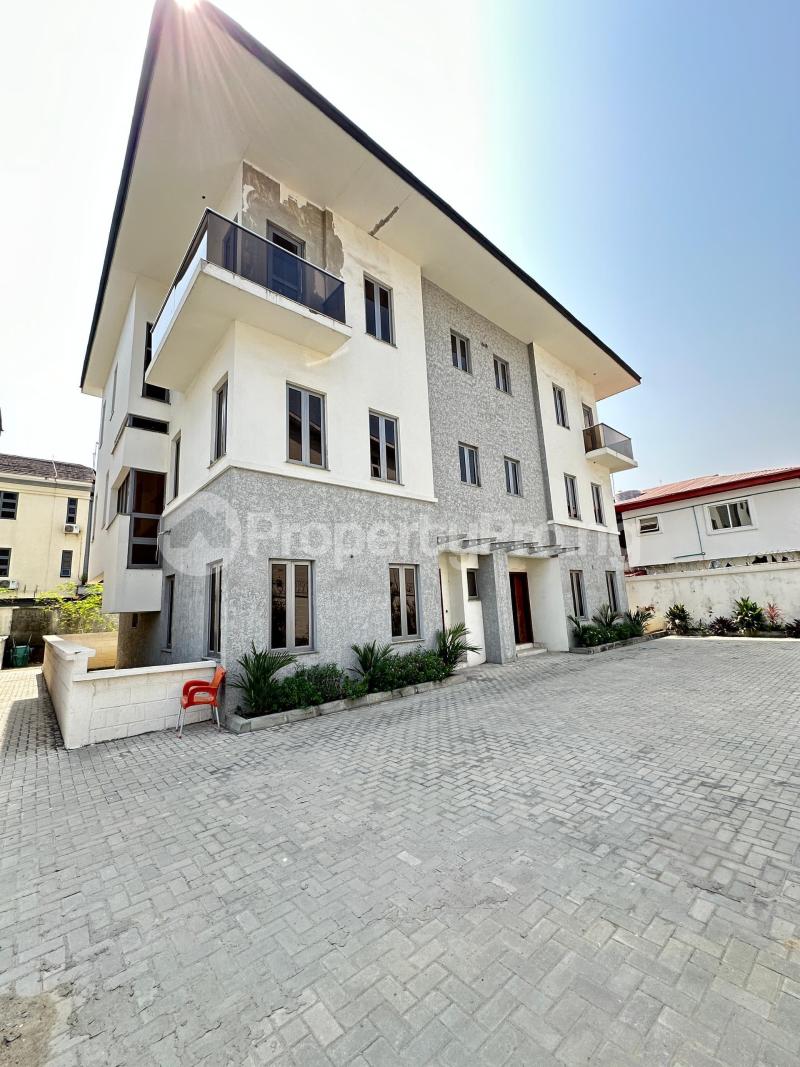 4 bedroom House for sale ONIRU Victoria Island Lagos