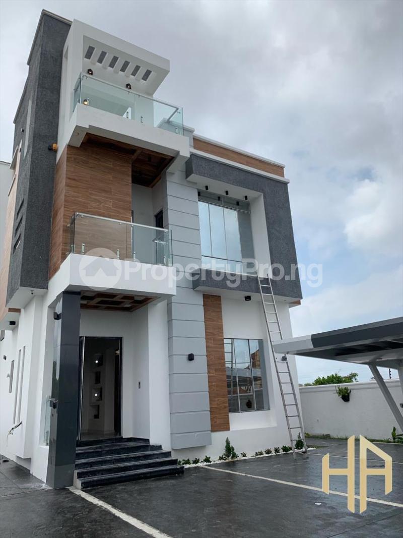 5 bedroom House for sale Pinnock Beach Estate, Lekki, Lagos. Jakande Lekki Lagos