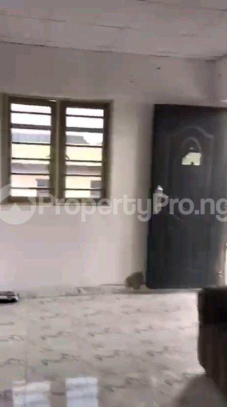 1 bedroom Flat / Apartment for rent Off Odunlade Street, Shomolu Lagos