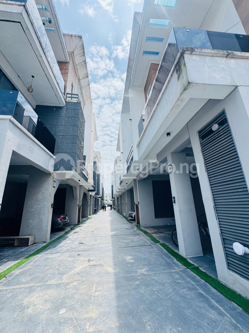4 bedroom House for rent Lekki Scheme 2 Ajah Lagos
