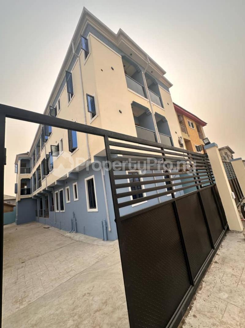 Flat / Apartment for sale Akoka Yaba Lagos