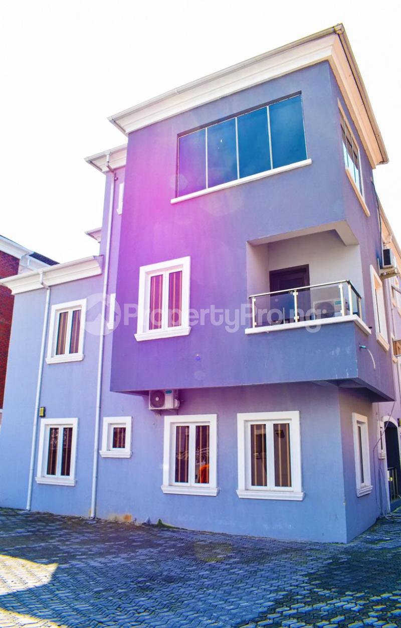 2 bedroom House for rent Off Freedom Way, Phase 1, Lekki Lagos