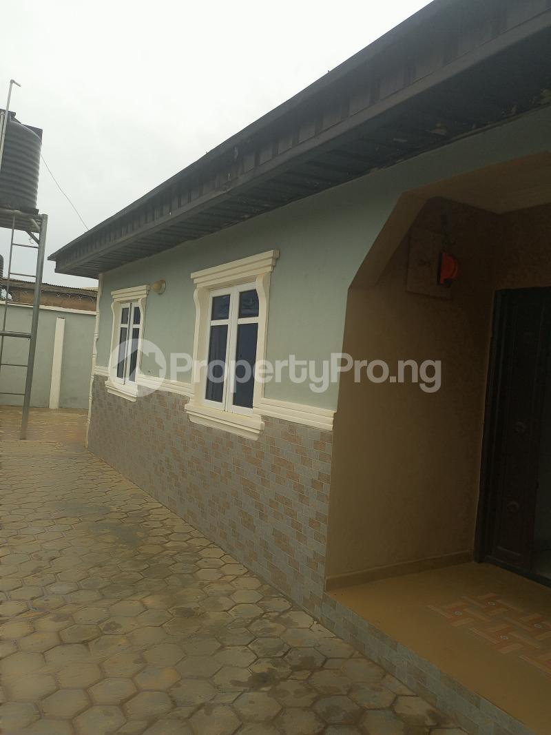 2 bedroom Flat / Apartment for rent Oluwaseyi Igando Ikotun/Igando Lagos