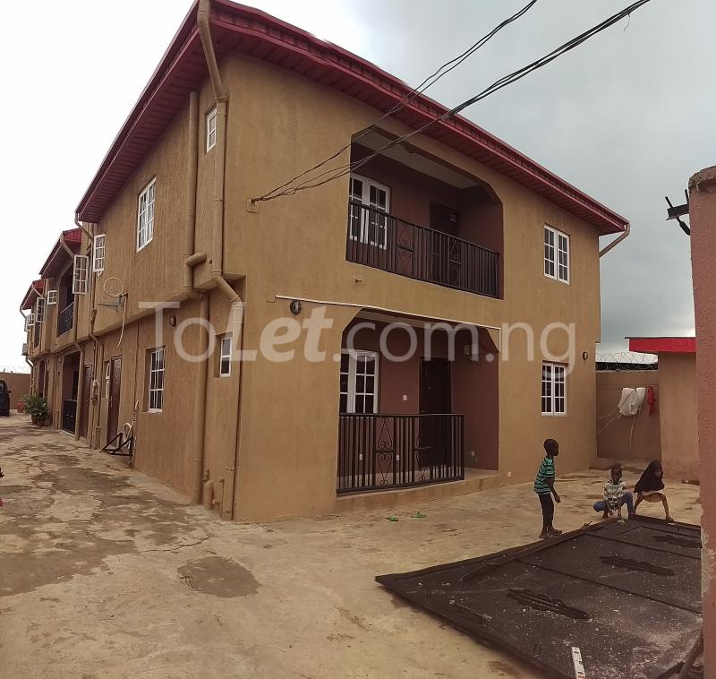2 bedroom Flat / Apartment for rent Olowora Road, Omole phase 2 Ojodu Lagos