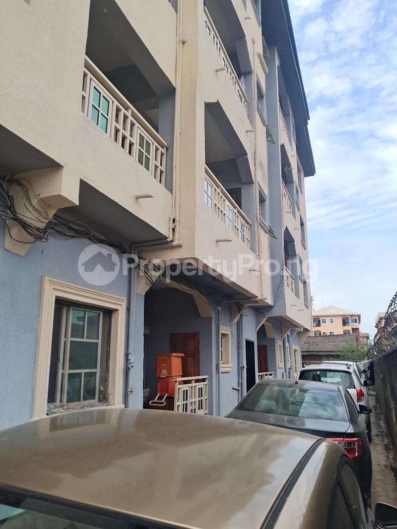 3 bedroom Flat / Apartment for rent Ago palace Okota Lagos