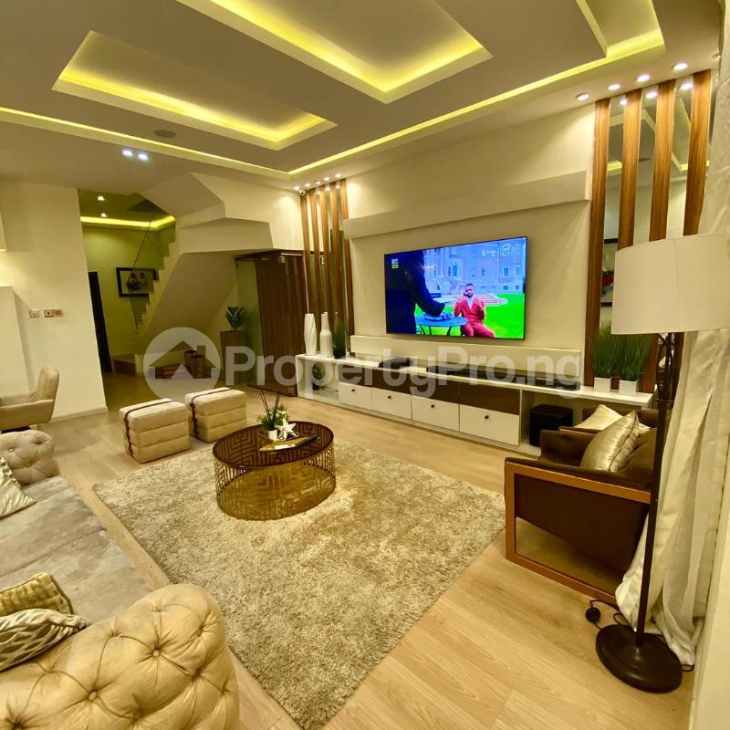 3 bedroom Flat / Apartment for shortlet chevron Lekki Lagos