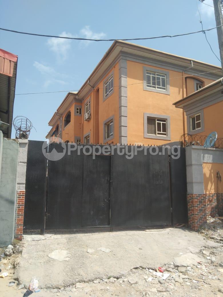 3 bedroom Flat / Apartment for rent Abraham adesanya estate Ajah Lagos
