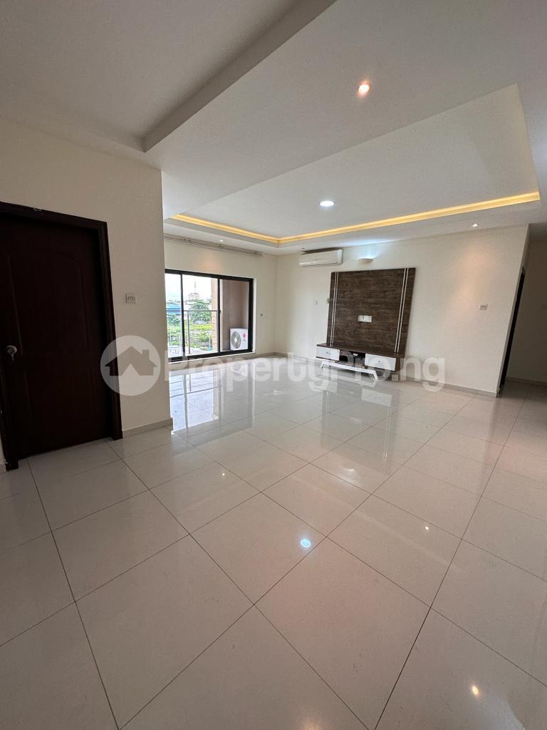 3 bedroom Flat / Apartment for rent Victoria Island Lagos