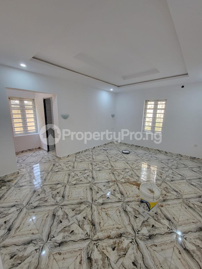 3 bedroom House for rent No 15, Frances Kikeolu Avenue Carlton Gated G R A Akobo Ibadan Oyo