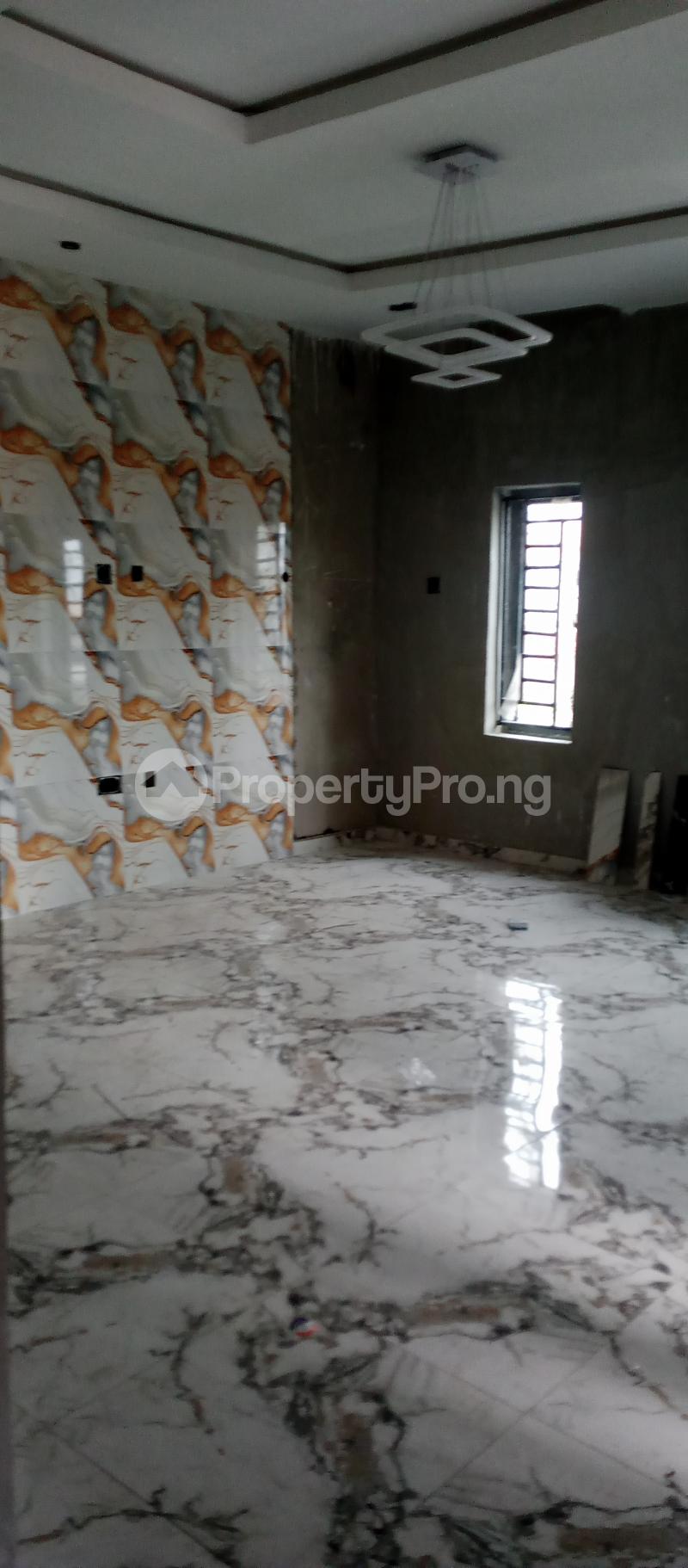 3 bedroom House for rent No 10, Item 7go Nnpc Filling Station Ajadi Ologuneru, Ibadan north west Ibadan Oyo