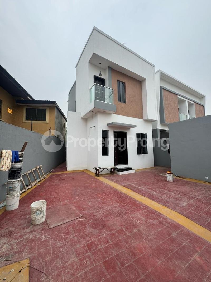 3 bedroom House for sale Adeniyi Jones Ikeja Lagos