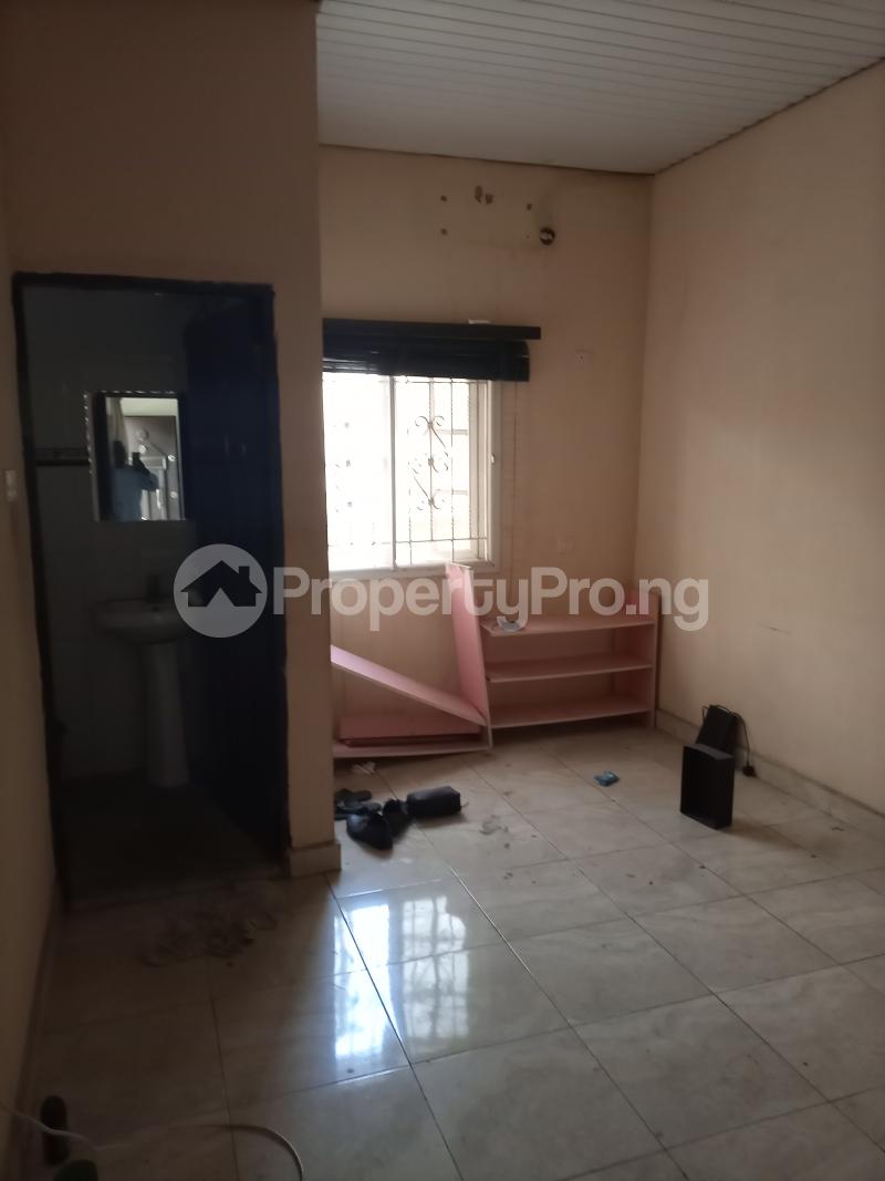 3 Bedroom House in Adelabu Surulere Lagos House for rent in surulere House in surulere 3