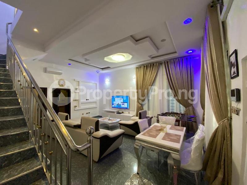 4 bedroom Flat / Apartment for shortlet   chevron Lekki Lagos