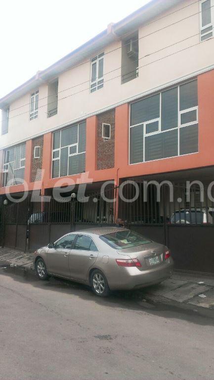 House for rent Marda Barrack Yaba Lagos