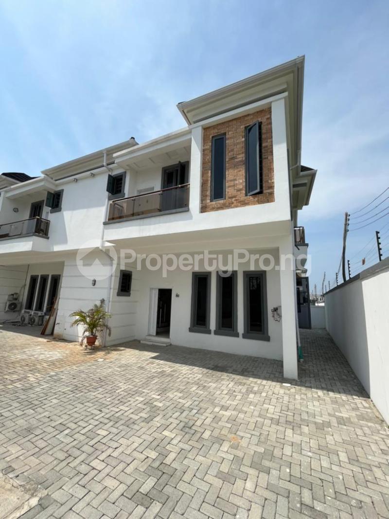 4 bedroom House for rent Van Daniel Estate chevron Lekki Lagos