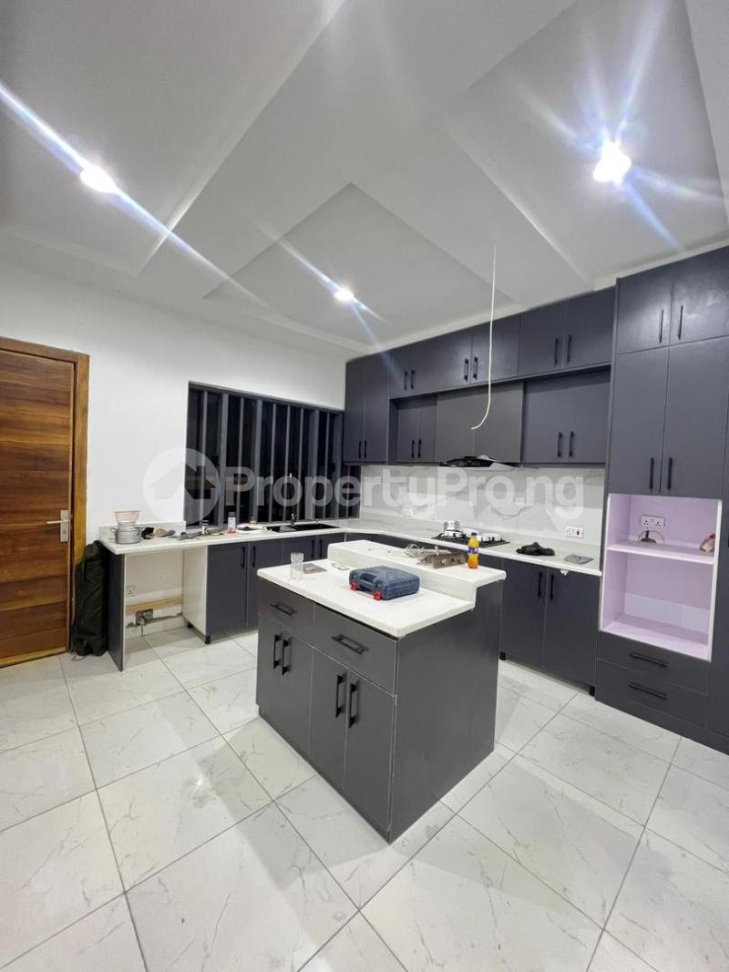 4 bedroom House for sale  Osapa london Lekki Lagos