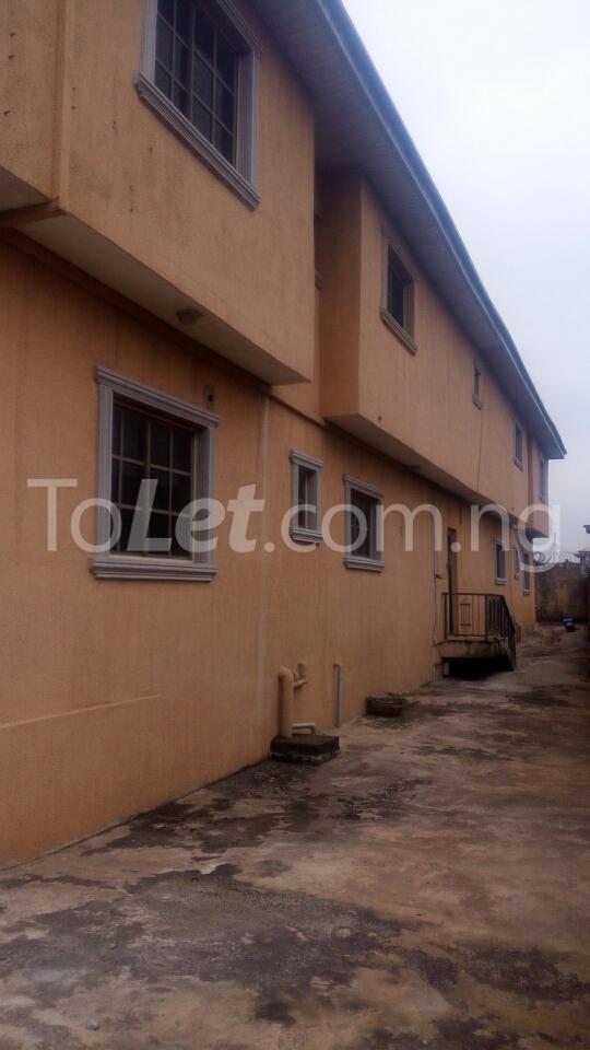 3 bedroom Flat / Apartment for sale Ajao Estate Isolo. Lagos Mainland Ajao Estate Isolo Lagos