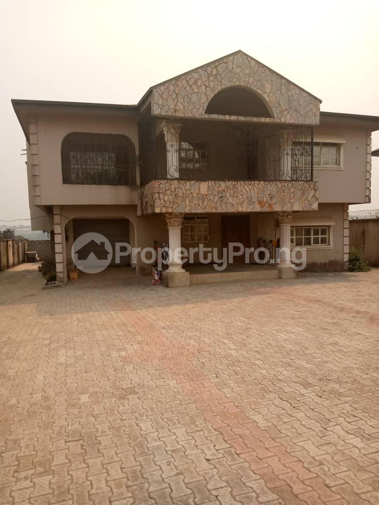 5 Bedroom House in Magodo GRA Phase 1 Ojodu Lagos House for sale in ojodu House in ojodu 5