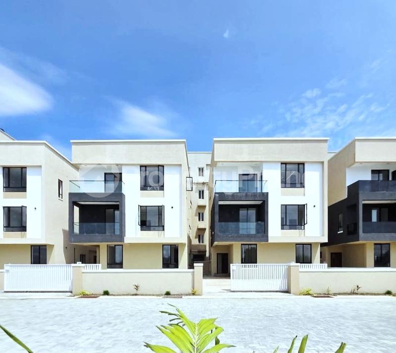 5 bedroom House for sale Osapa london Lekki Lagos