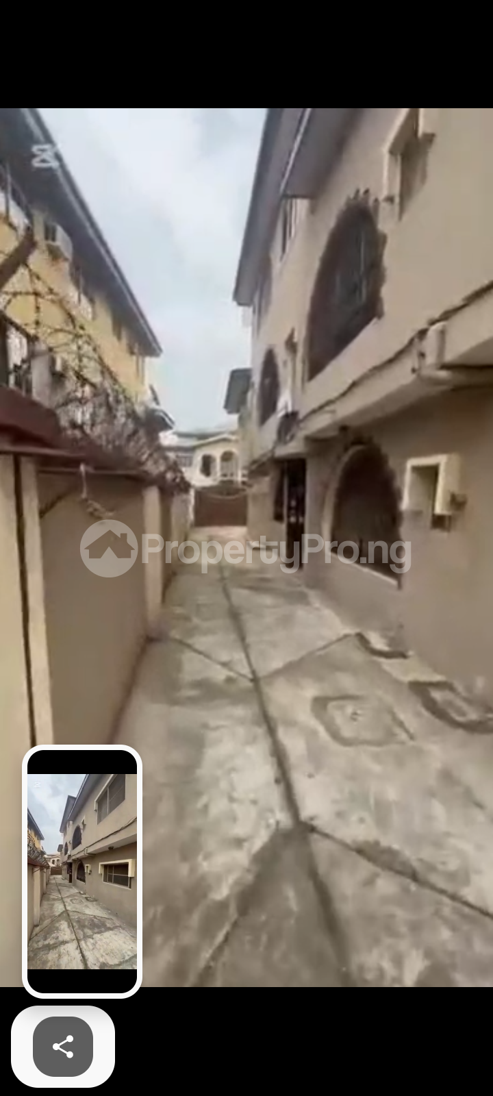 House for sale In An Estate Mangoro Ikeja Lagos