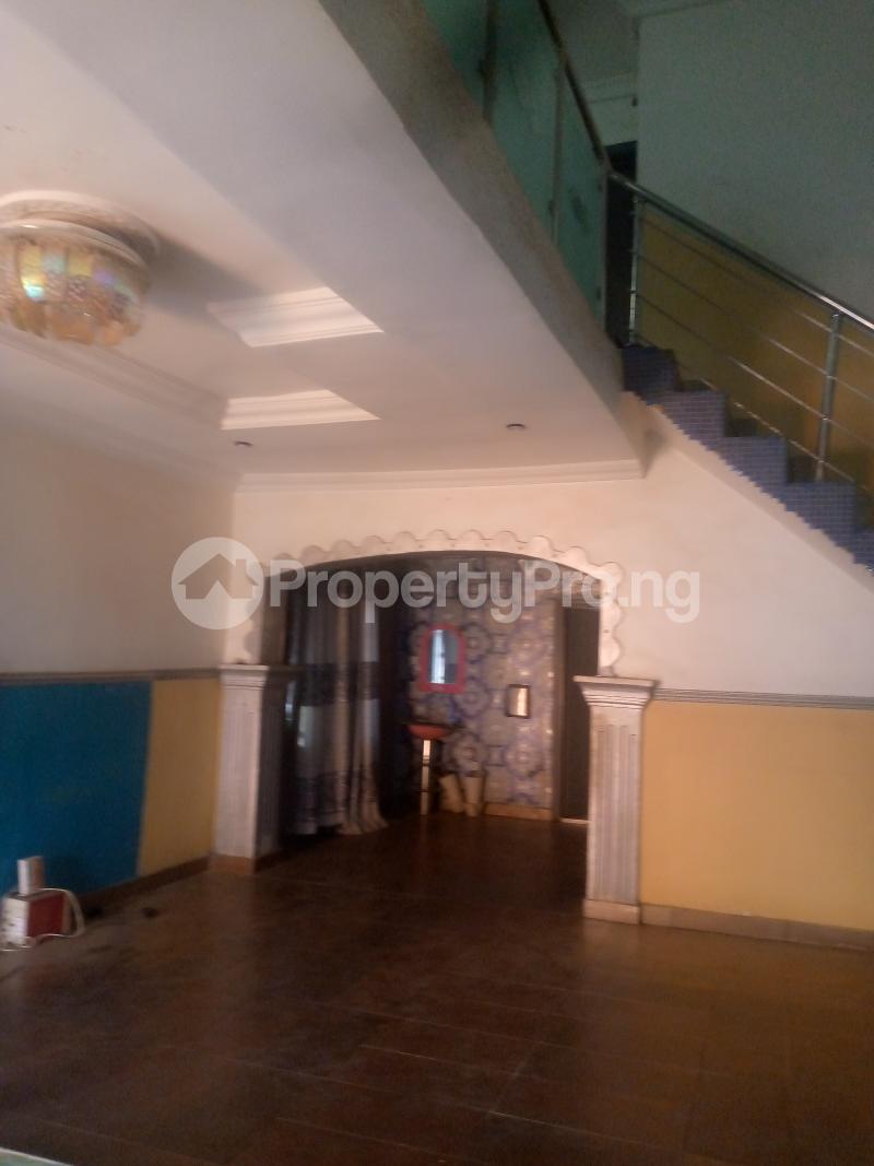 5 bedroom Flat / Apartment for rent Balogun B/stop Ikotun Ikotun/Igando Lagos
