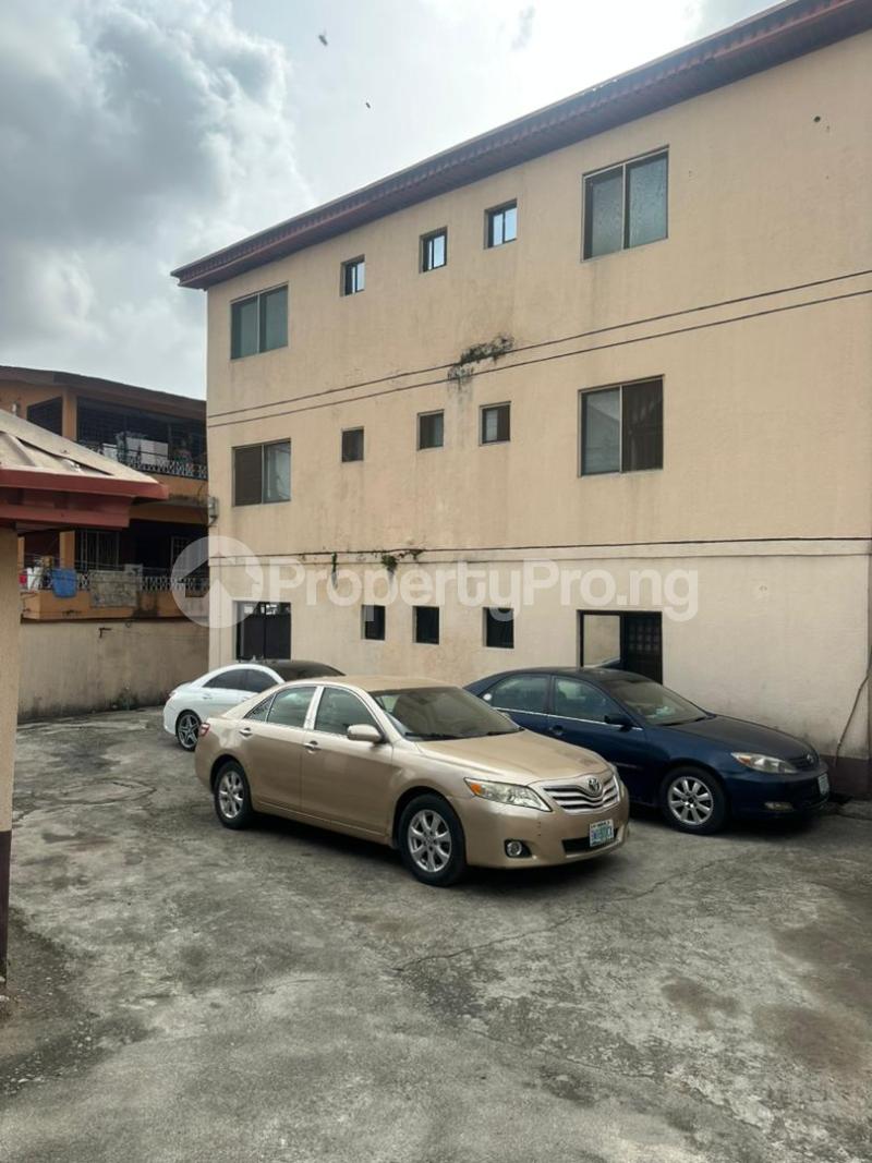 10 bedroom House for sale College Road Ogba Lagos