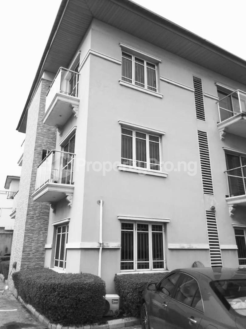 3 bedroom House for sale Secured Estate, Lekki Right Hand Lekki Phase 1 Lekki Lagos