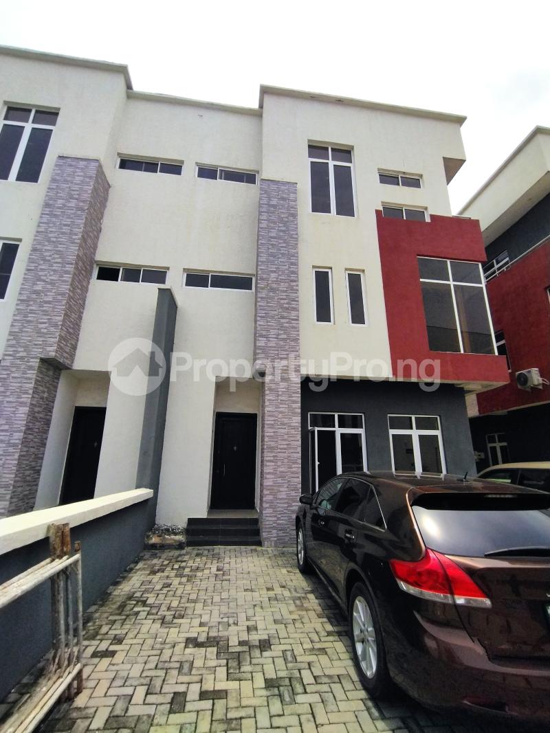 4 bedroom House for sale Jakande Lekki Lagos