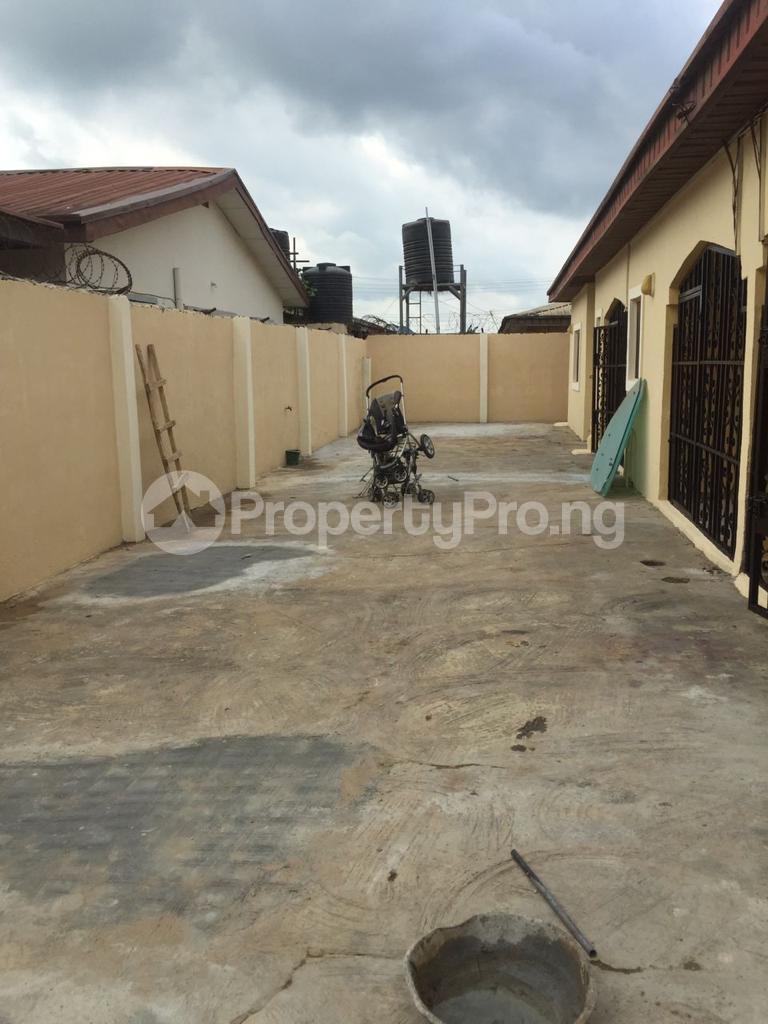 2 Bedroom House in Magboro Obafemi Owode Ogun House for sale in