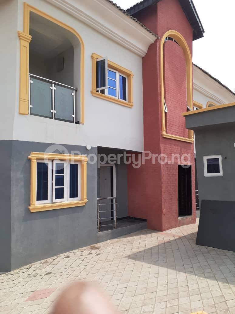 3 bedroom House for rent Ogba Oke Ira Off Ayo Alabi. Oke-Ira Ogba Lagos