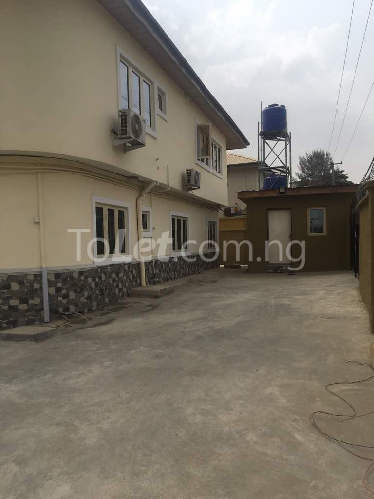 3 bedroom Flat / Apartment for rent   Opebi Ikeja Lagos