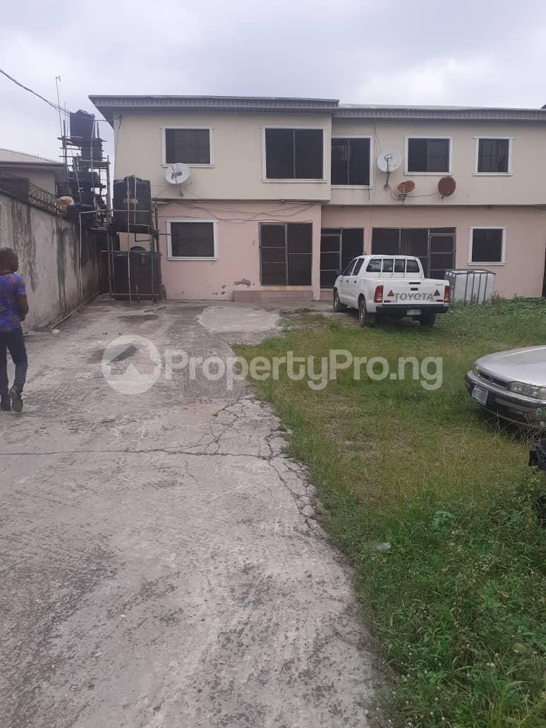 2 bedroom Flat / Apartment for rent Atunrase Medina Gbagada Lagos