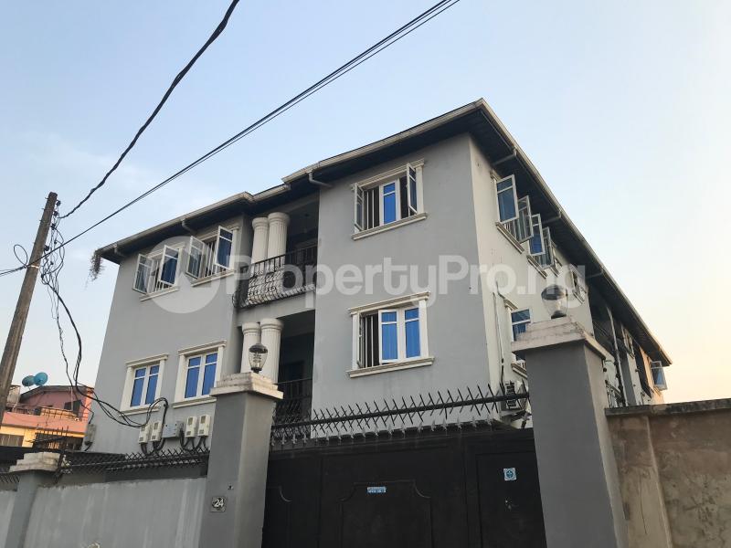 2 bedroom Flat / Apartment for rent Emily Akoka Yaba Lagos