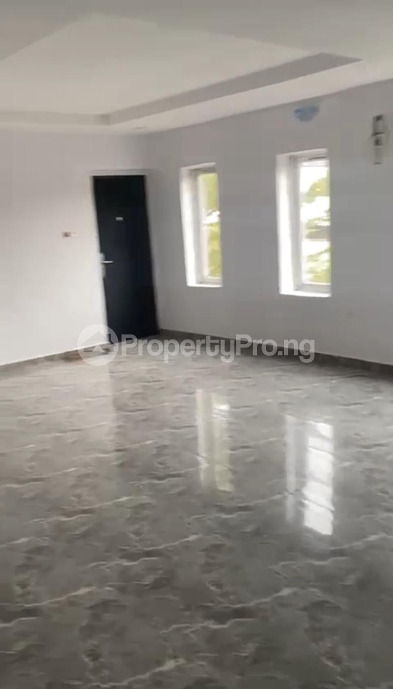 2 bedroom Flat / Apartment for sale Alagomeji Yaba Lagos