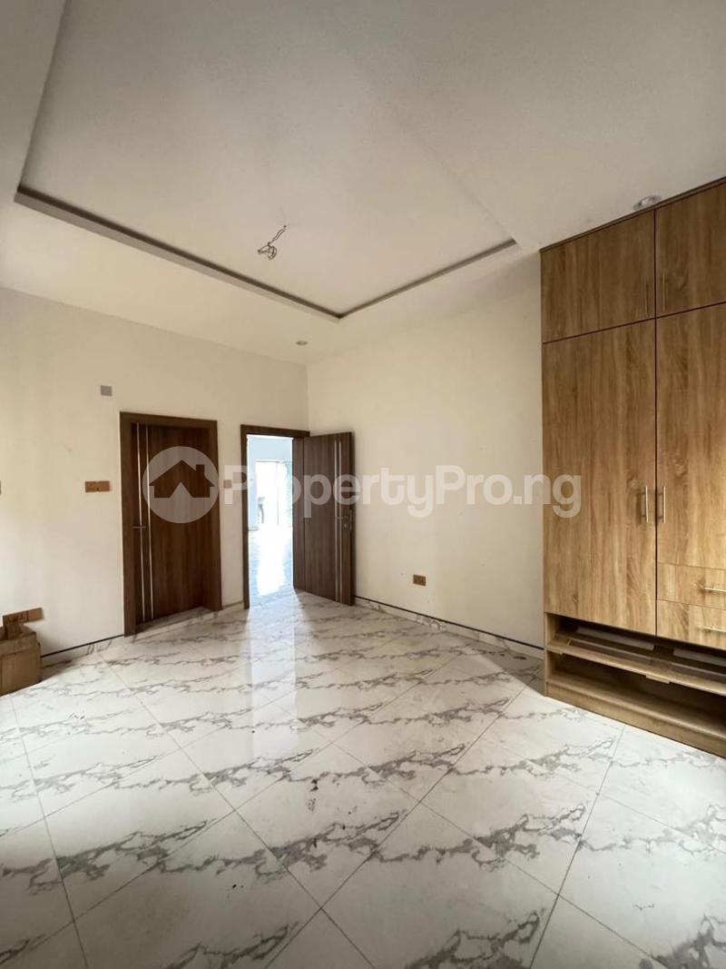 2 bedroom Flat / Apartment for sale Surulere Lagos