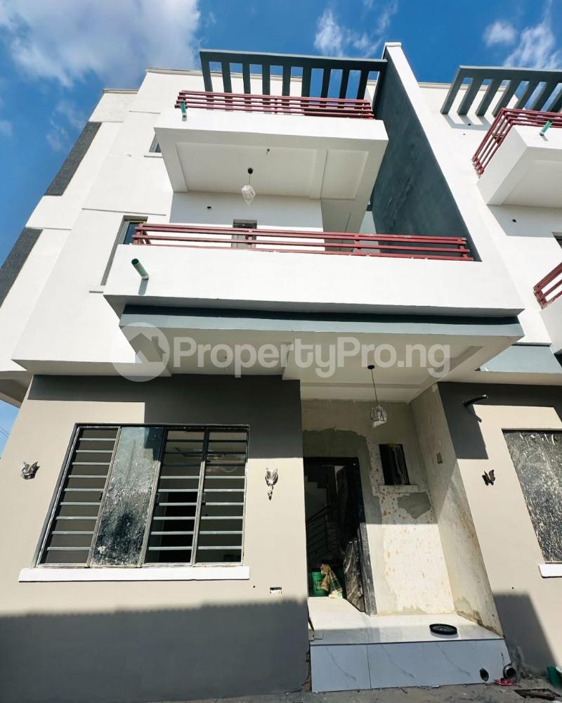 4 bedroom House for sale Omole phase 1 Ojodu Lagos