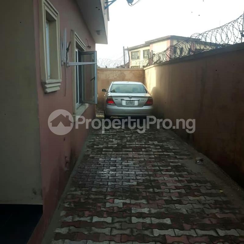 2 bedroom Flat / Apartment for rent Jibowu Yaba Lagos
