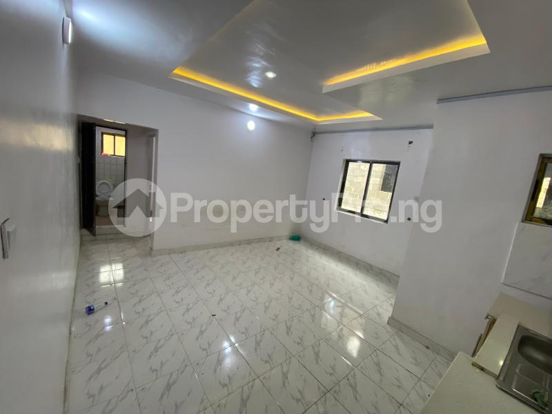 1 bedroom Flat / Apartment for sale Solanke Street Akoka Yaba Lagos