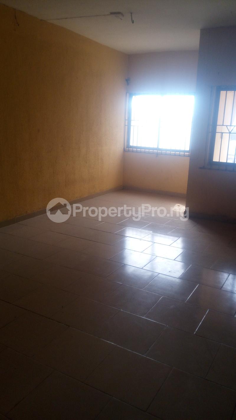 1 bedroom Flat / Apartment for rent Idimu Ejigbo Estate. Lagos Mainland Ejigbo Ejigbo Lagos